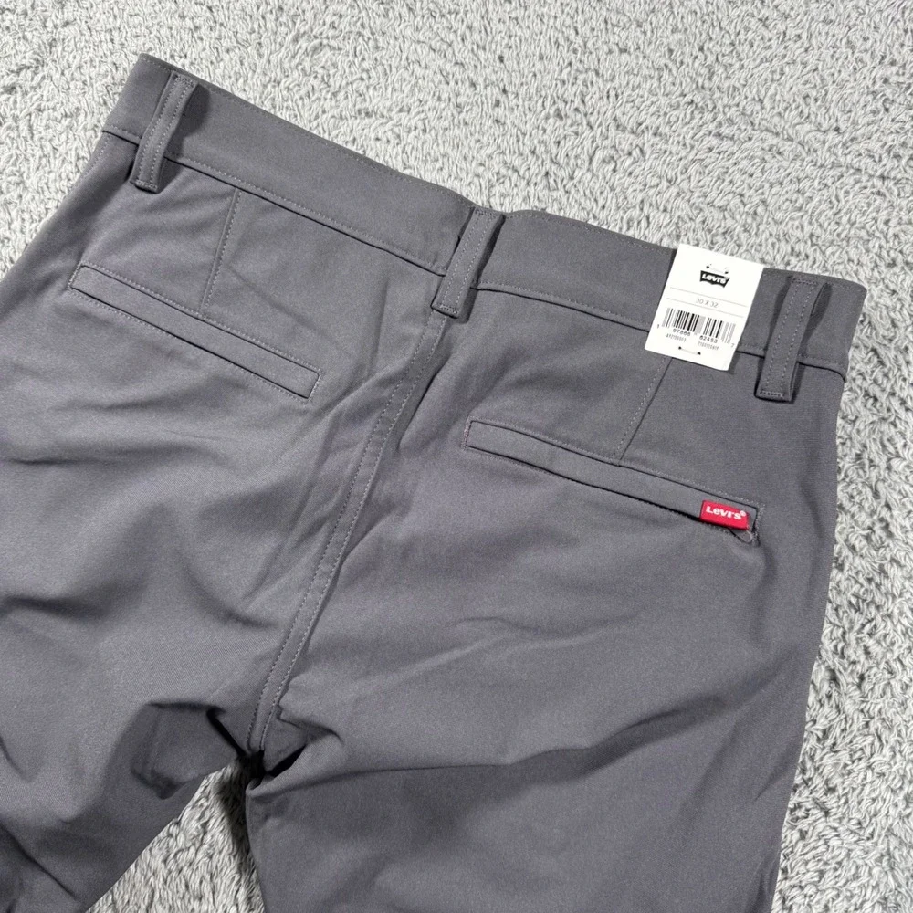 NWT Levis XX Chino Standard Taper Tech Pants Mens 30x32 Grey High Stretch Coolin